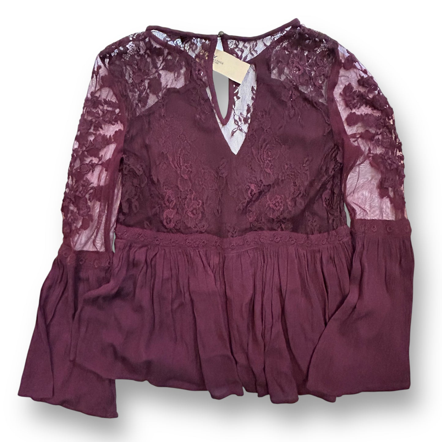 NEW! American Eagle Women's Size XS Boho Blouse with Lace Sleeves & Button