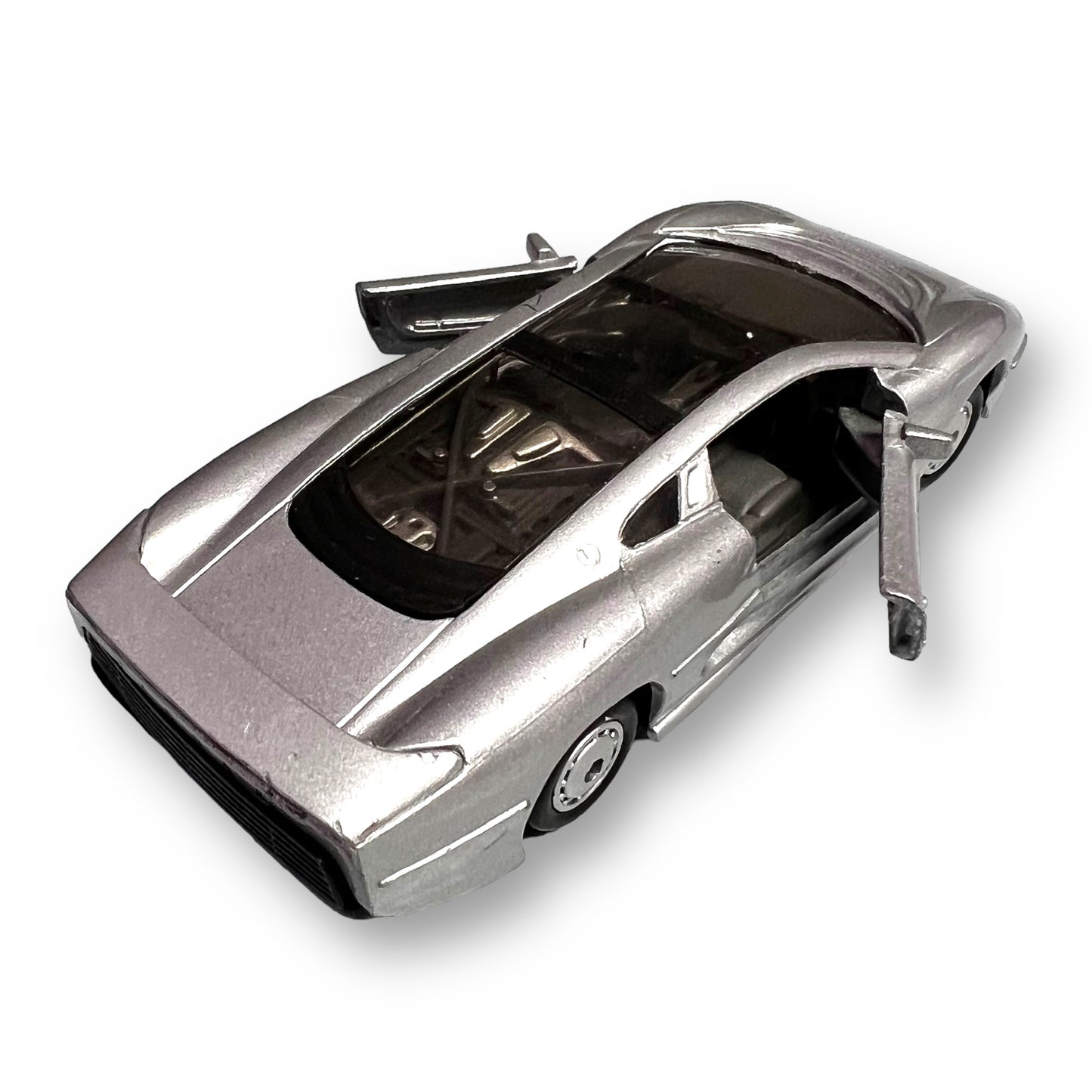 Jaguar XJ220 Maisto Friction Toy Car Scale 1/40 Collector Diecast Silver