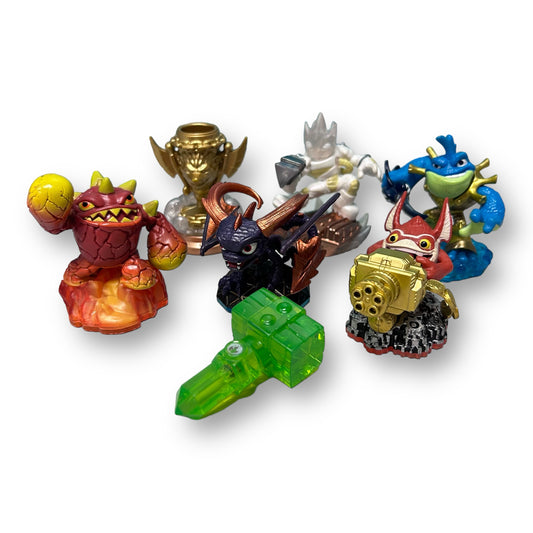 Skylanders Action Figures Lot of 7 Team Characters (names in description)