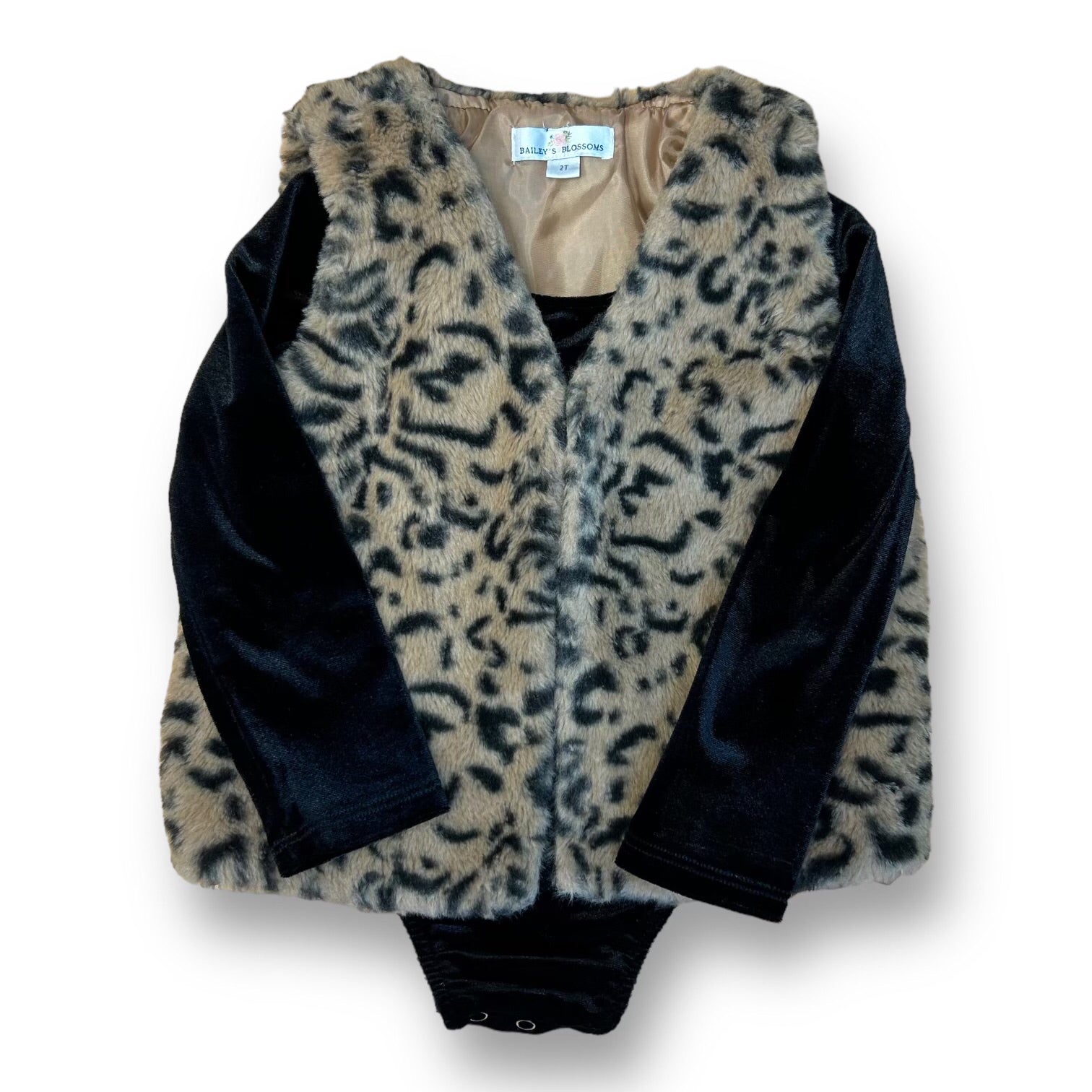 A size 2T girls' faux fur vest and velvet bodysuit with a leopard print pattern.
